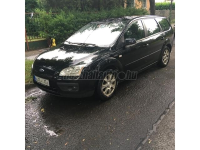 FORD FOCUS 1.6 Ghia