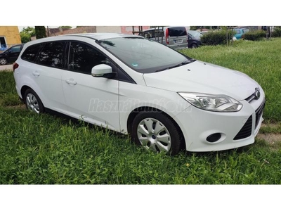 FORD FOCUS 1.6 TDCi Champions Navi vonóhorog 1 év garanciával