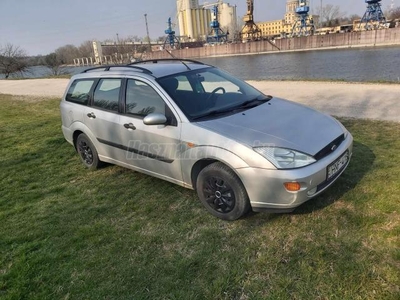 FORD FOCUS 1.6 Trend