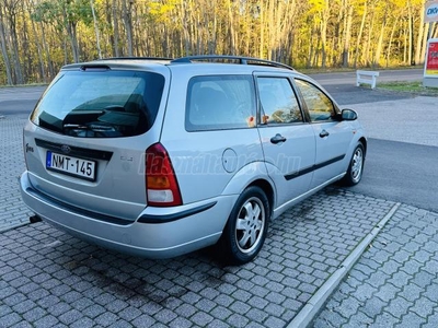 FORD FOCUS 1.8 Ghia