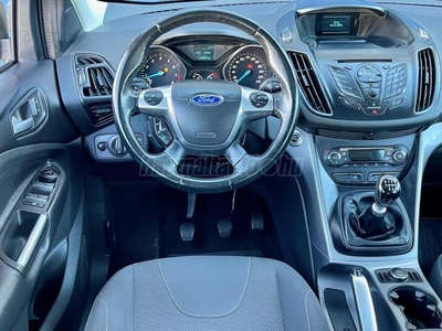 FORD KUGA 1.6 EcoBoost Trend 2WD / 1 Év Extra Garancia!/ Mo-i!/ 1. Tulaj!/ 132eKm!/ Karbantartott!