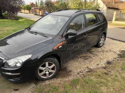 HYUNDAI I30 1.4 DOHC Classic