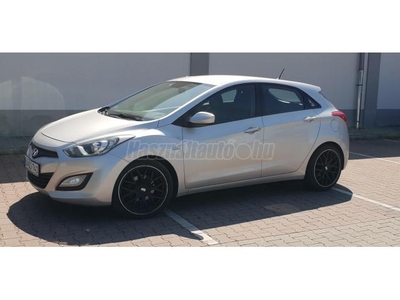 HYUNDAI I30 1.4i Easy Life ÜLÉSFŰTÉS! Tolatóradar! Alufelni!