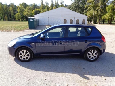 KIA CEE'D 1.6 EX