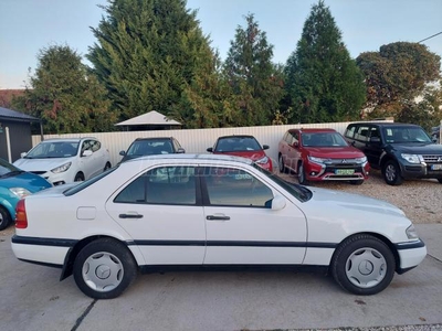 MERCEDES-BENZ C 200 D Classic Magyar.2.tulajdonostól.Szép állapotú