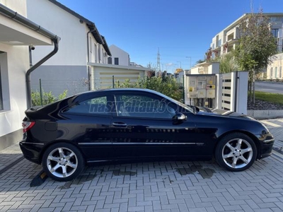 MERCEDES-BENZ C-OSZTÁLY C 180 Komp.Sportcoupe 'Special Edition'