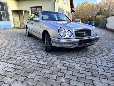 MERCEDES-BENZ E 280 4Matic Elegance (Automata)