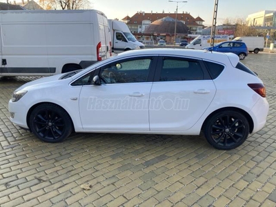 OPEL ASTRA J 1.4 T Sport