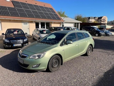 OPEL ASTRA J Sports Tourer 1.4 Sport