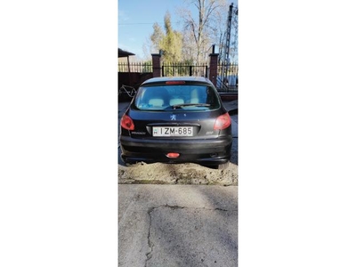 PEUGEOT 206 1.1 Open