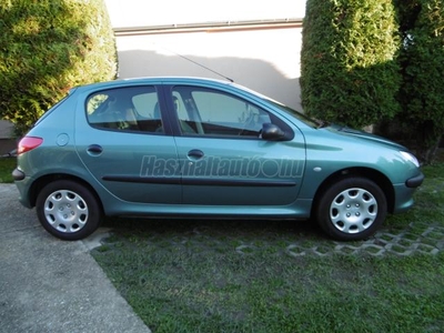 PEUGEOT 206 1.1 Presence 27000Km.Magyarországi