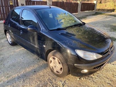 PEUGEOT 206 1.1 Presence