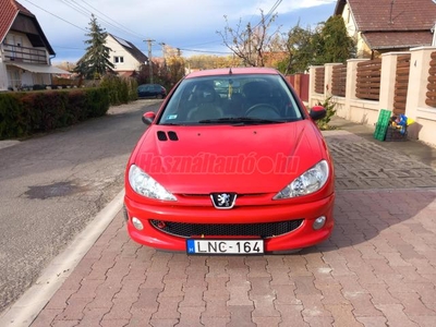 PEUGEOT 206 1.4 HDi Trendy Plus