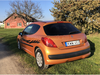 PEUGEOT 207 1.4 16V Trendy