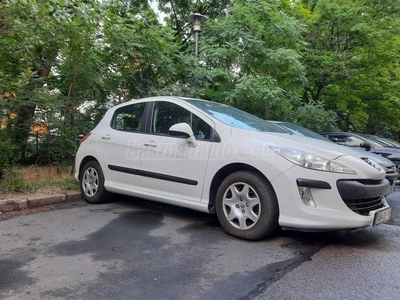 PEUGEOT 308 1.6 HDi Premium 4