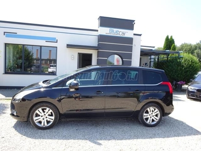 PEUGEOT 5008 1.6 THP Premium 7 Fős!Megbizható Benzines!Üvegtető!Radar!