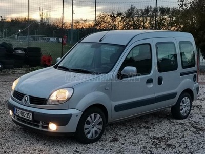 RENAULT KANGOO 1.5 dCi Privilege DUPLA TOLÓAJTÓ