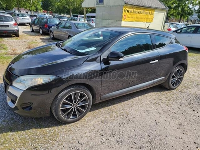 RENAULT MEGANE 1.9 dCi Dynamique coupe