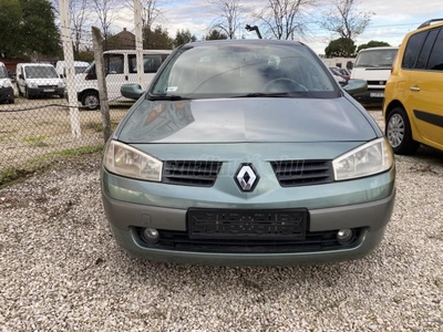 RENAULT MEGANE Limousine 1.6 Privilege