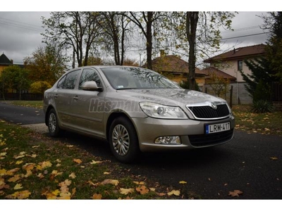 SKODA OCTAVIA 1.6 CR TDI Classic DPF M.O.-i! Vezetett Szervizkönyv!