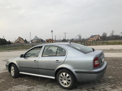 SKODA OCTAVIA 1.6 Tour