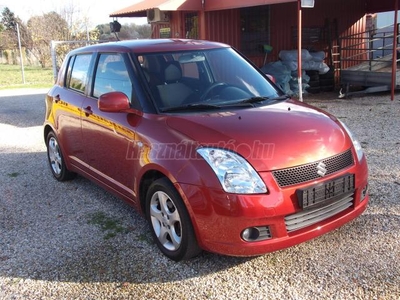 SUZUKI SWIFT 1.3 GLX CD AC 4-el ablak.Klíma.8-légzsák.Tel-kihangosító.KP-zár.Ködlámpa.Alukerék