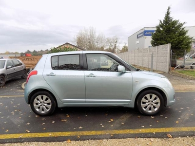 SUZUKI SWIFT 1.3 GLX CD AC