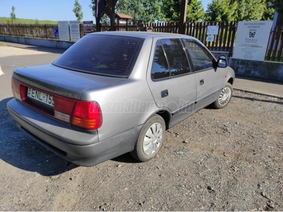 SUZUKI SWIFT Sedan 1.3 GLX