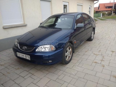 TOYOTA AVENSIS 1.6