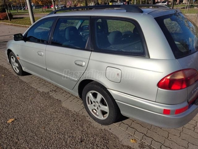 TOYOTA AVENSIS 2.0 D-4D Linea Sol