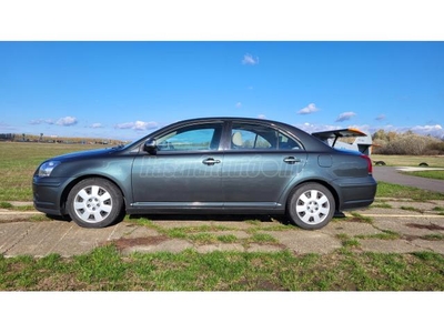 TOYOTA AVENSIS 2.2 D-4D Executive