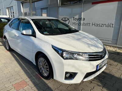 TOYOTA COROLLA Sedan 1.4 D-4D Active Mo-i. szervizkönyv. 1 év garancia