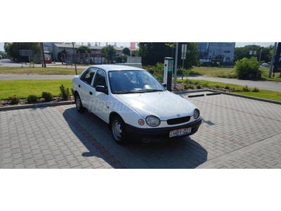 TOYOTA COROLLA Sedan 1.4 Harmony Friss műszakival