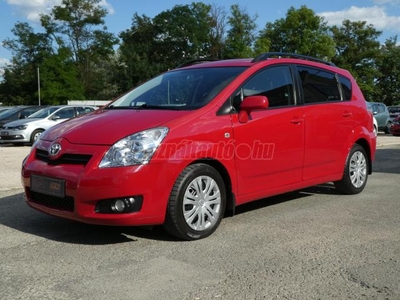 TOYOTA COROLLA VERSO 2.2 D-4D Luna