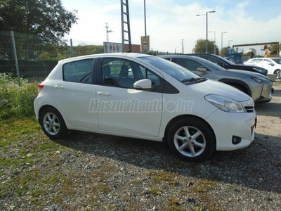 TOYOTA YARIS 1.0 Active