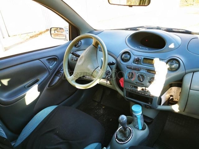 TOYOTA YARIS 1.0 Harmony