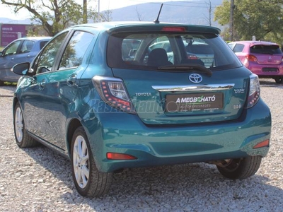 TOYOTA YARIS 1.5 HSD Active (Automata) 109e km Állófűtés Tolatókamera Garancia