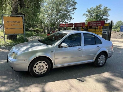 VOLKSWAGEN BORA 1.6 Comfortline