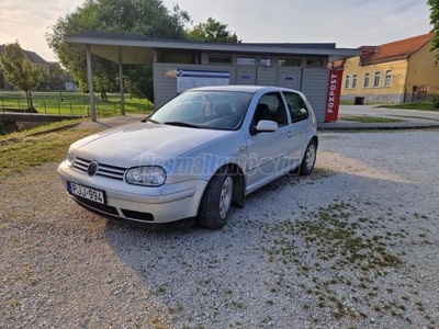 VOLKSWAGEN GOLF 1.6