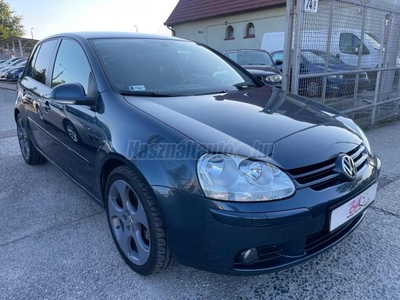 VOLKSWAGEN GOLF V 2.0 FSI Comfortline 144.000KM 18ALU NAVI TEMPOMAT ÜLÉSFŰTÉS DIG.KLIMA