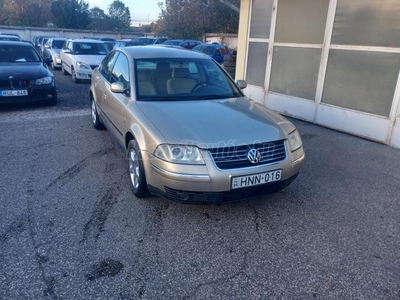 VOLKSWAGEN PASSAT V 1.6