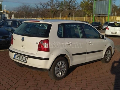 VOLKSWAGEN POLO 1.4 75 16V Ice