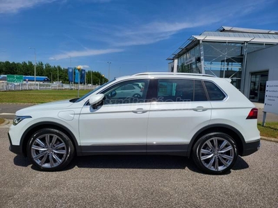 VOLKSWAGEN TIGUAN 1.4 TSI Plug-In-Hybrid Elegance DSG 245 LE EGYEDI GAZDAG EXTRAFELSZERELTSÉG!