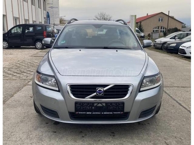 VOLVO V50 2.0 D