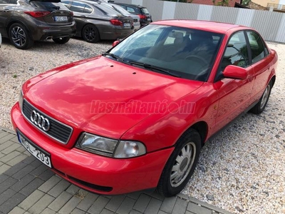 AUDI A4 1.6