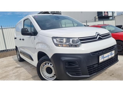 CITROEN BERLINGO 1.5 BlueHDi 75 Club M (3 személyes ) Szervizkönyv!!!!!