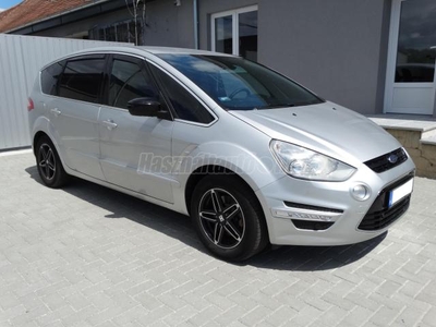 FORD S-MAX 2.0 TDCi Titanium