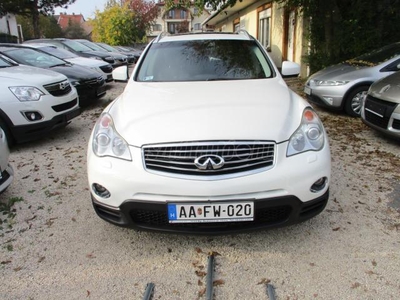 INFINITI EX30d 3.0 V6 (Automata) XENON / NAVI / BŐR / ÜLÉSFŰTÉS / SÁVTARTÓ/360 FOKOS KAMERA