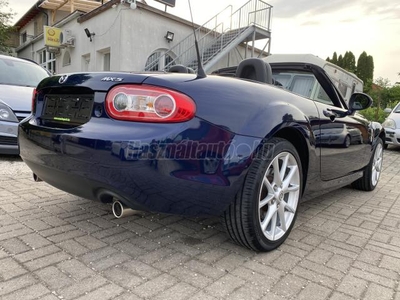 MAZDA MX-5 2.0i 16V Revolution EU5