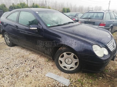 MERCEDES-BENZ C 200 Kompressor Sportcoupe Rozsdamentes Szép